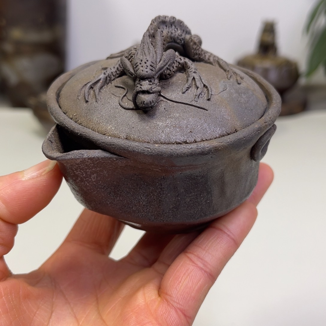 备前烧作品（陶星耳朵有掉一节