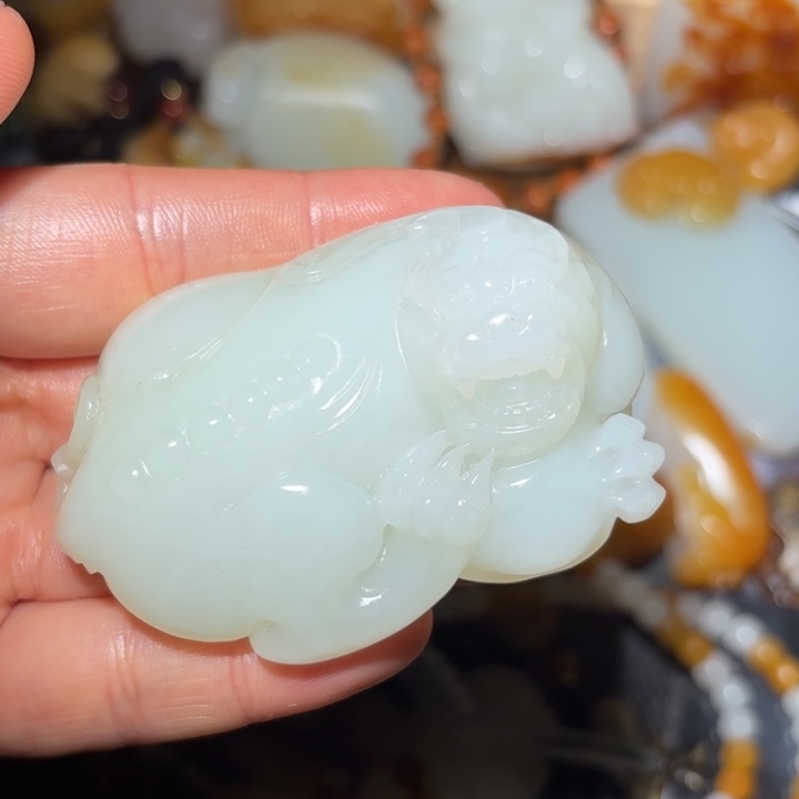 和田玉颈饰未镶嵌