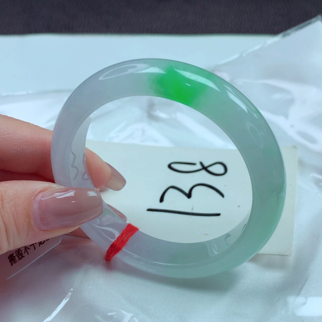 翡翠手镯未镶嵌手镯52