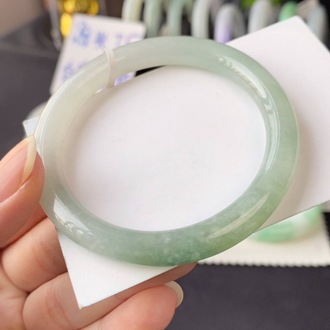 翡翠未镶嵌手镯半山水雪花棉54.7