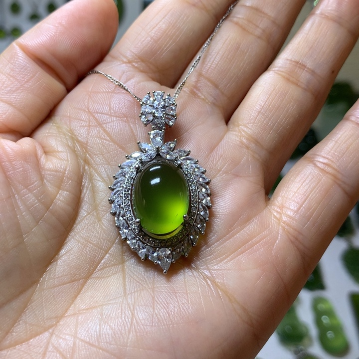 岫玉颈饰银S925镶嵌吊坠
