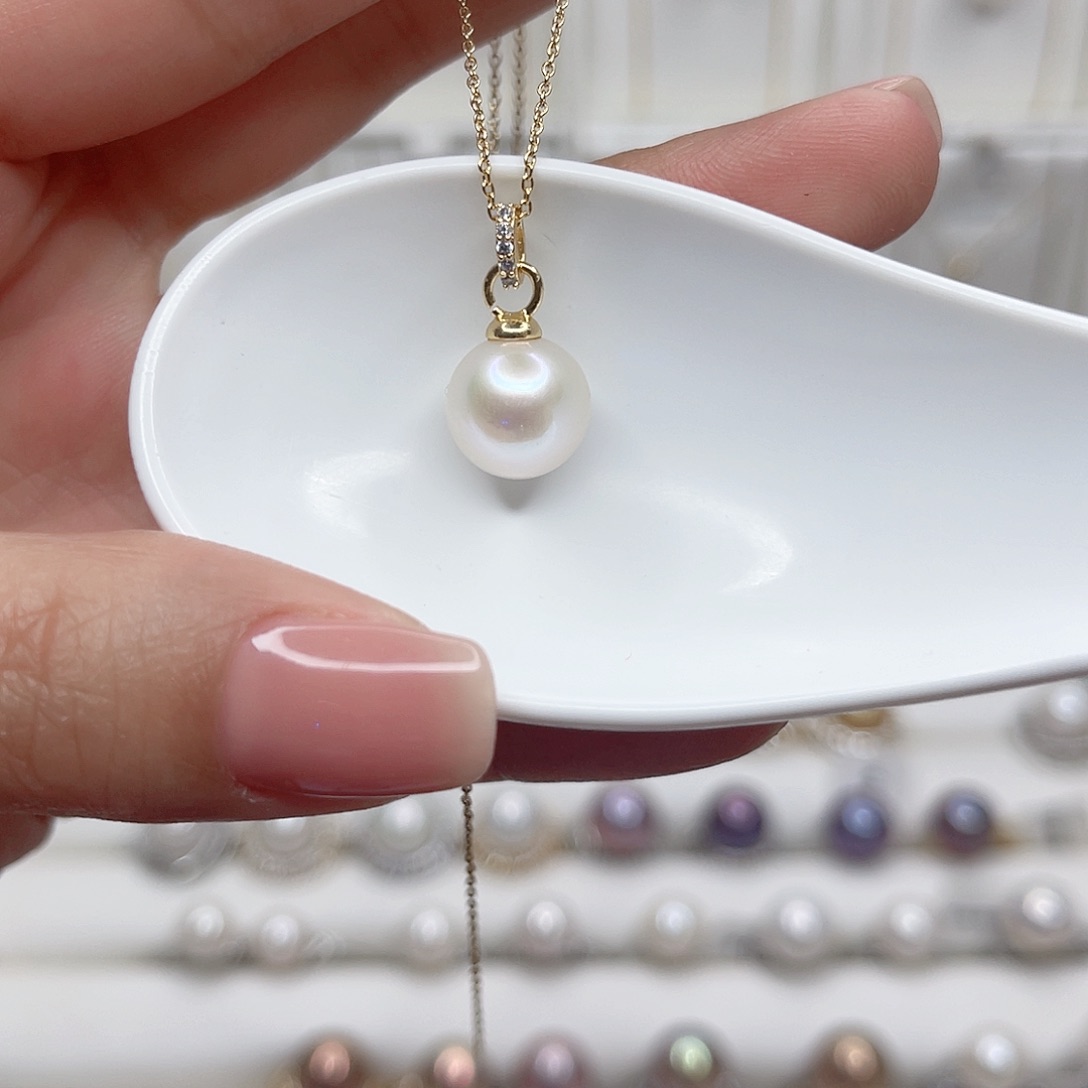 淡水珍珠吊坠(赠链)未镶嵌