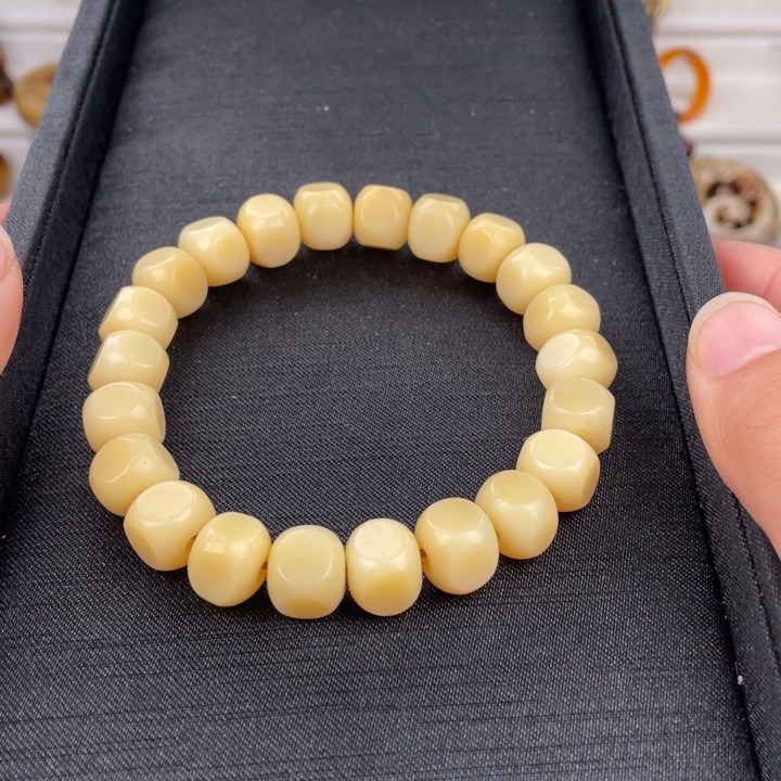 驼骨其他骆驼骨雕刻12