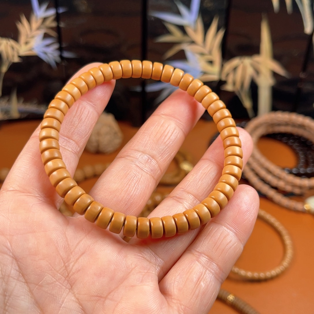 橄榄核吊坠4455666777