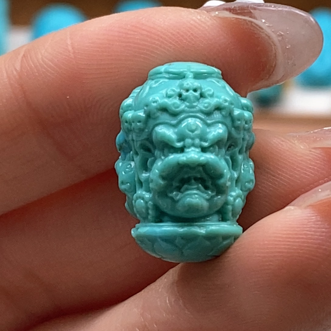 绿松石颈饰未镶嵌