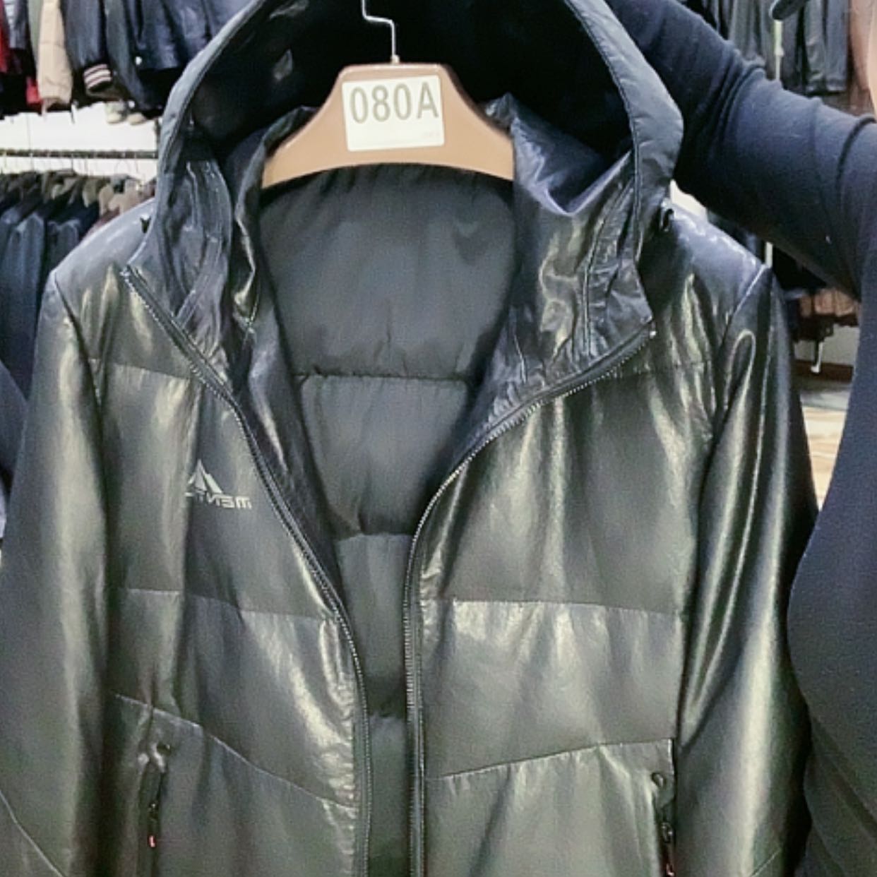 【闪购商品】羽绒服皮