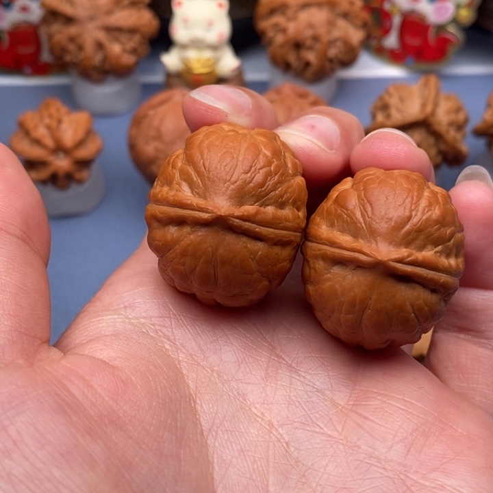 文玩核桃把件水晶方墩