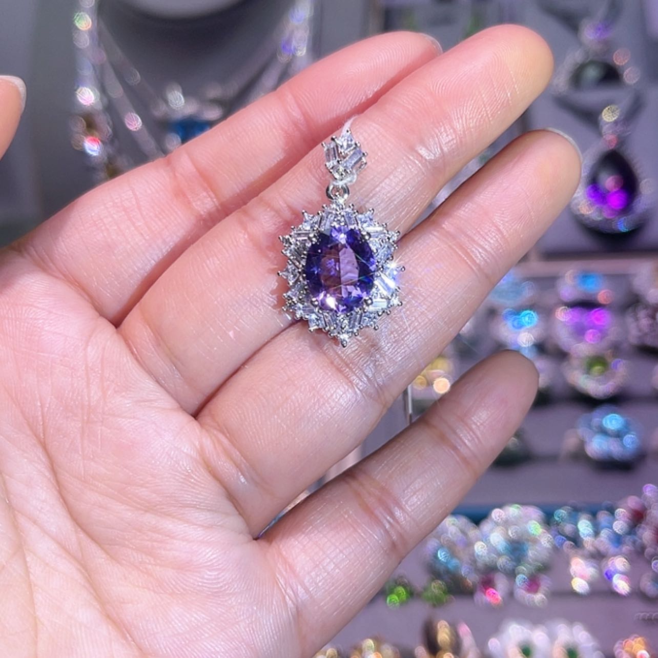 【闪购商品】紫晶吊坠(赠链)银S925镶嵌