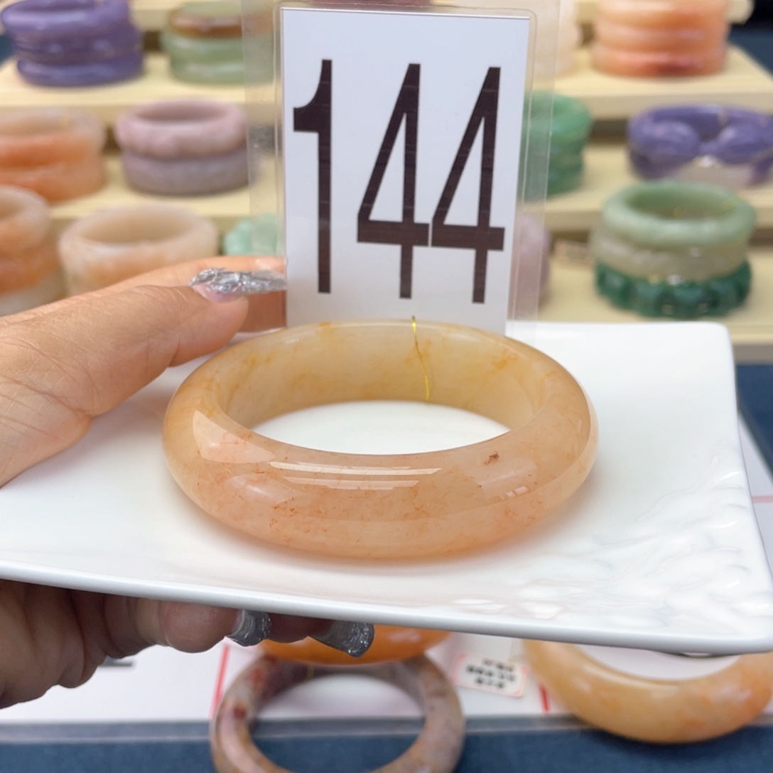 石英质玉未镶嵌手镯60.7圈