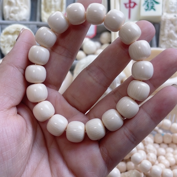 逗***玩12老型手串单圈....