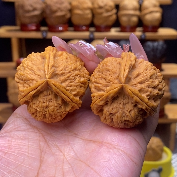 文玩核桃把件凌云三棱18号39尺正奔