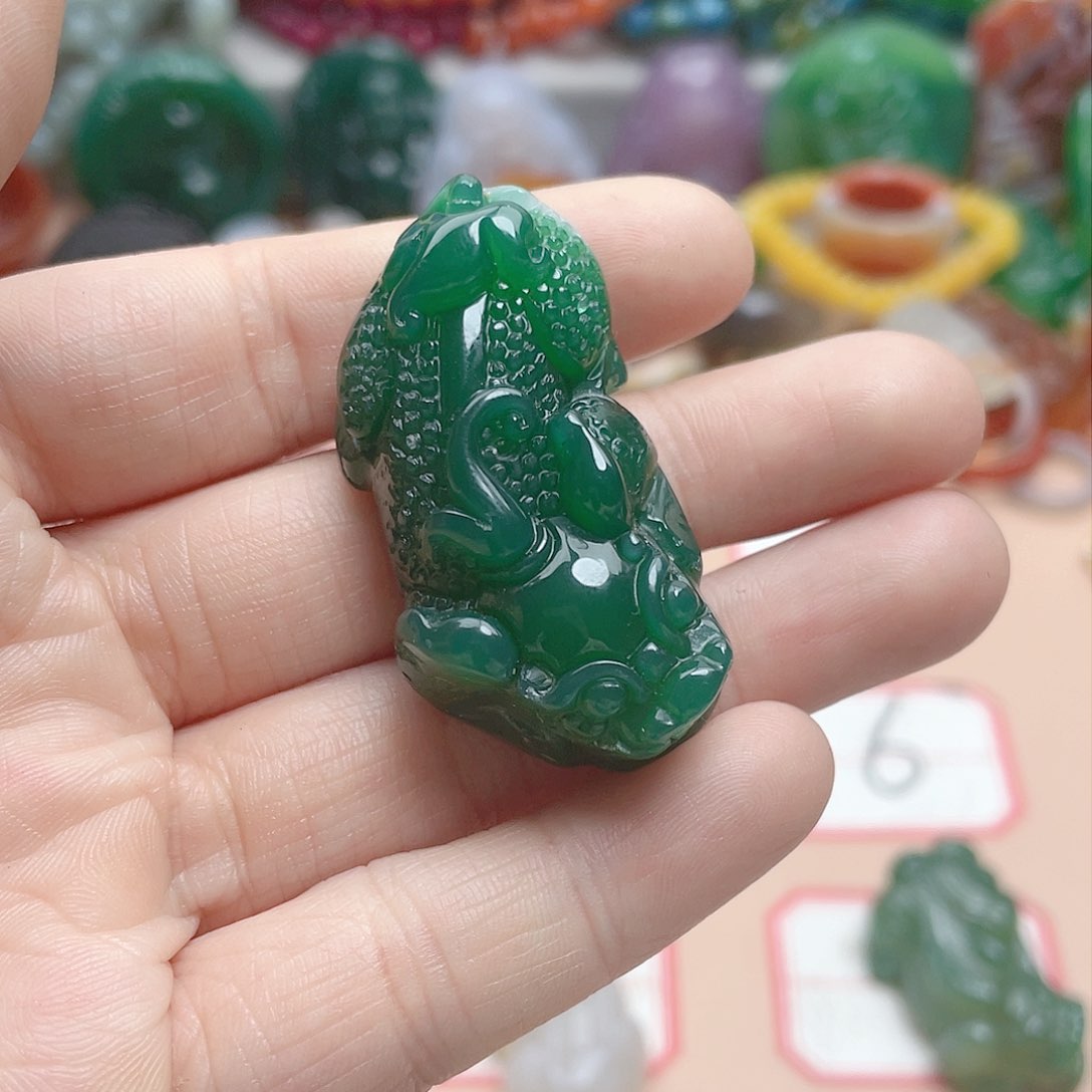 玛瑙/玉髓颈饰合金不***字