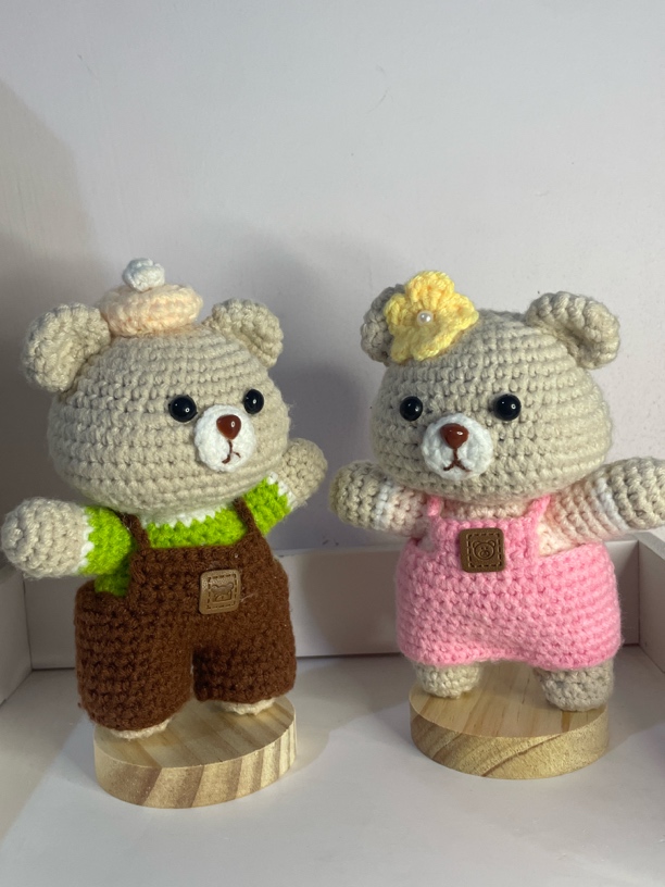 毛线钩织成品情侣小熊可做摆件或钥匙链支持定制