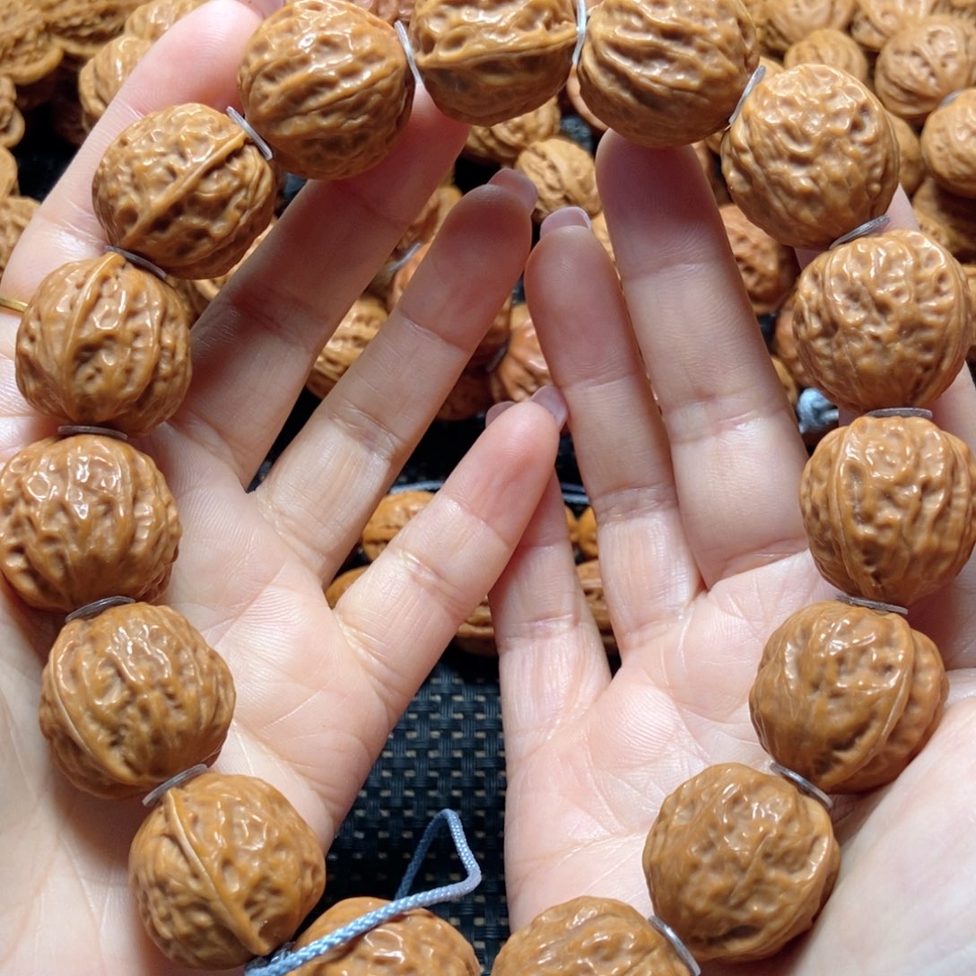 文玩核桃手串荔枝纹