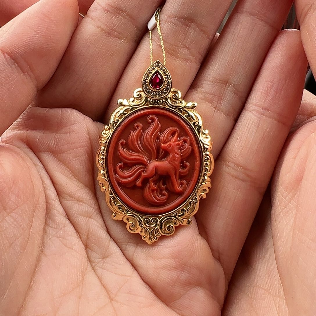 南红玛瑙吊坠未镶嵌