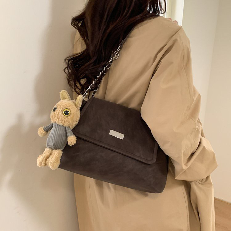 高级感小众新款百搭秋季通勤单肩斜挎大容量链条腋下包