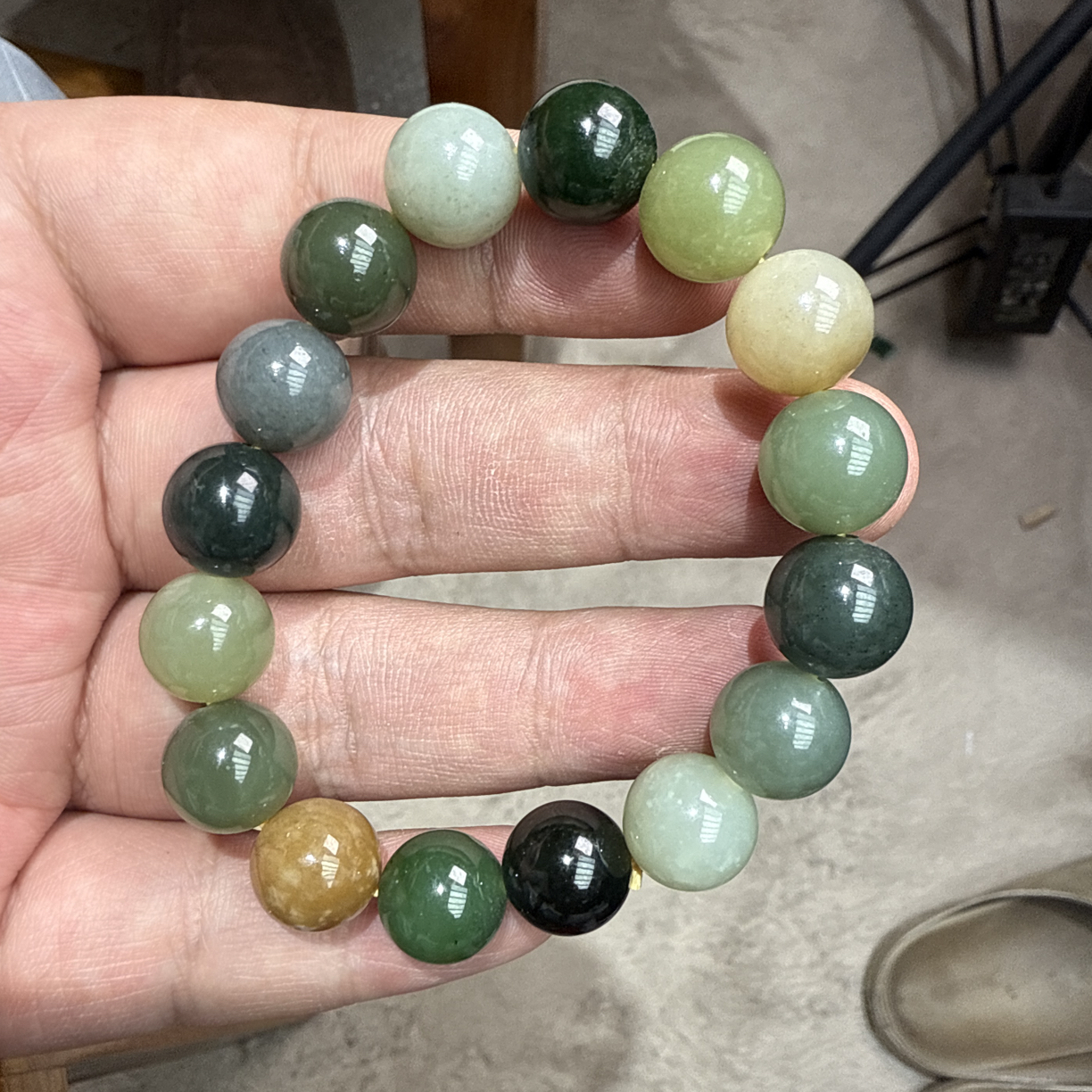 卡12和田玉多宝手串