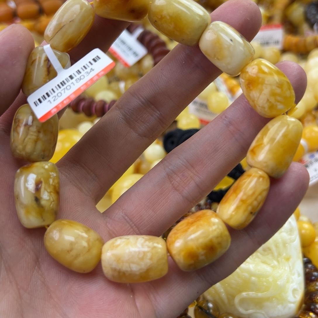 琥珀珠宝奇石未镶嵌