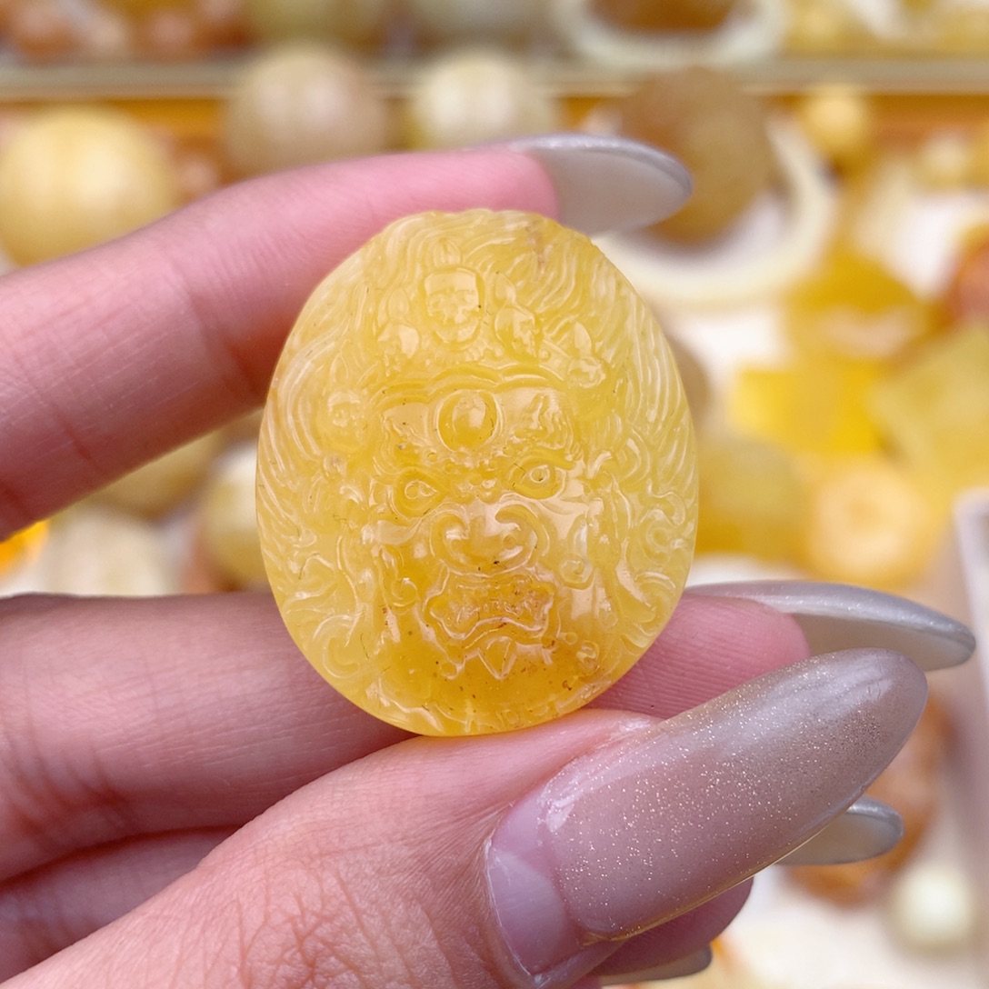 琥珀未镶嵌珠宝奇石