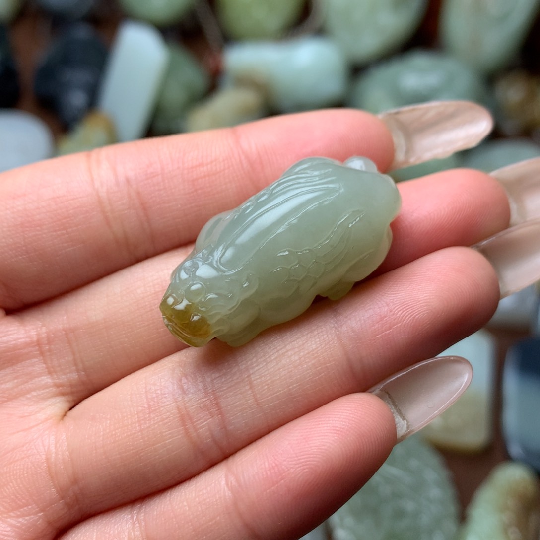 和田玉挂件未镶嵌