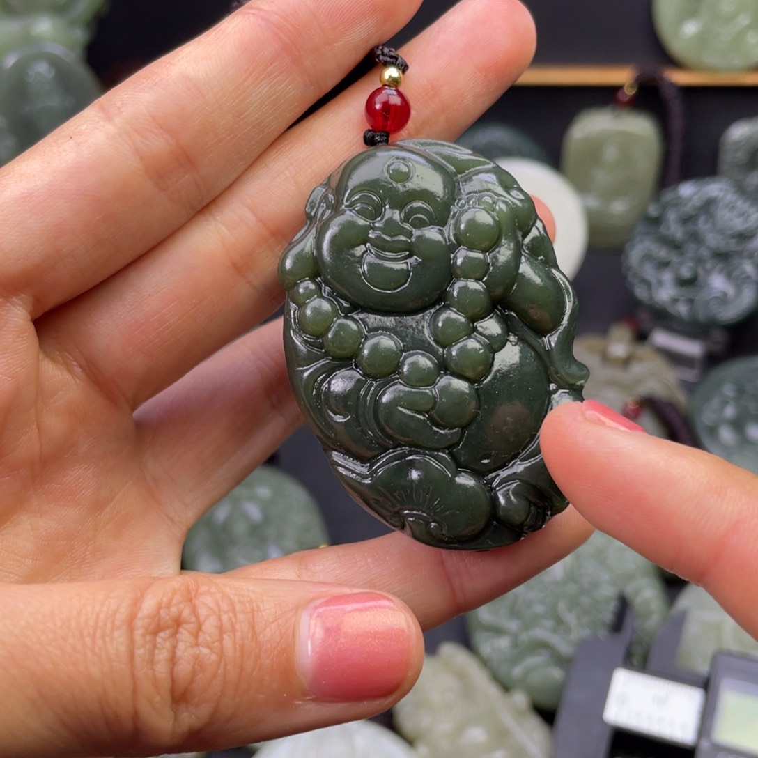 和田玉颈饰未镶嵌