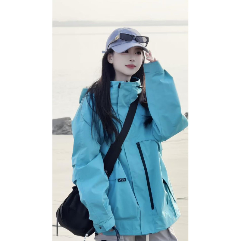 遇见冰川~巨显白色系冲锋衣男女同款春秋季上衣防风防水软壳外套