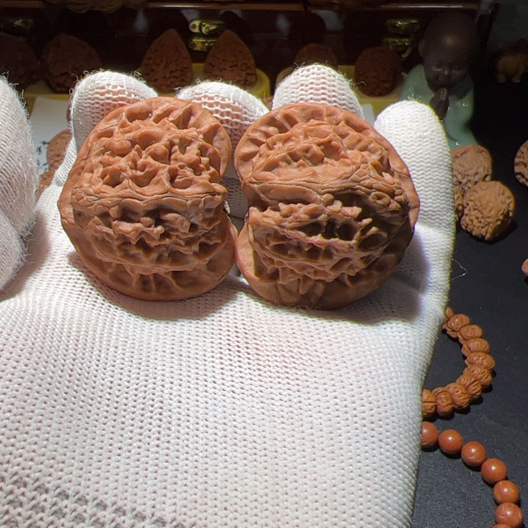 文玩核桃把件铁宫灯