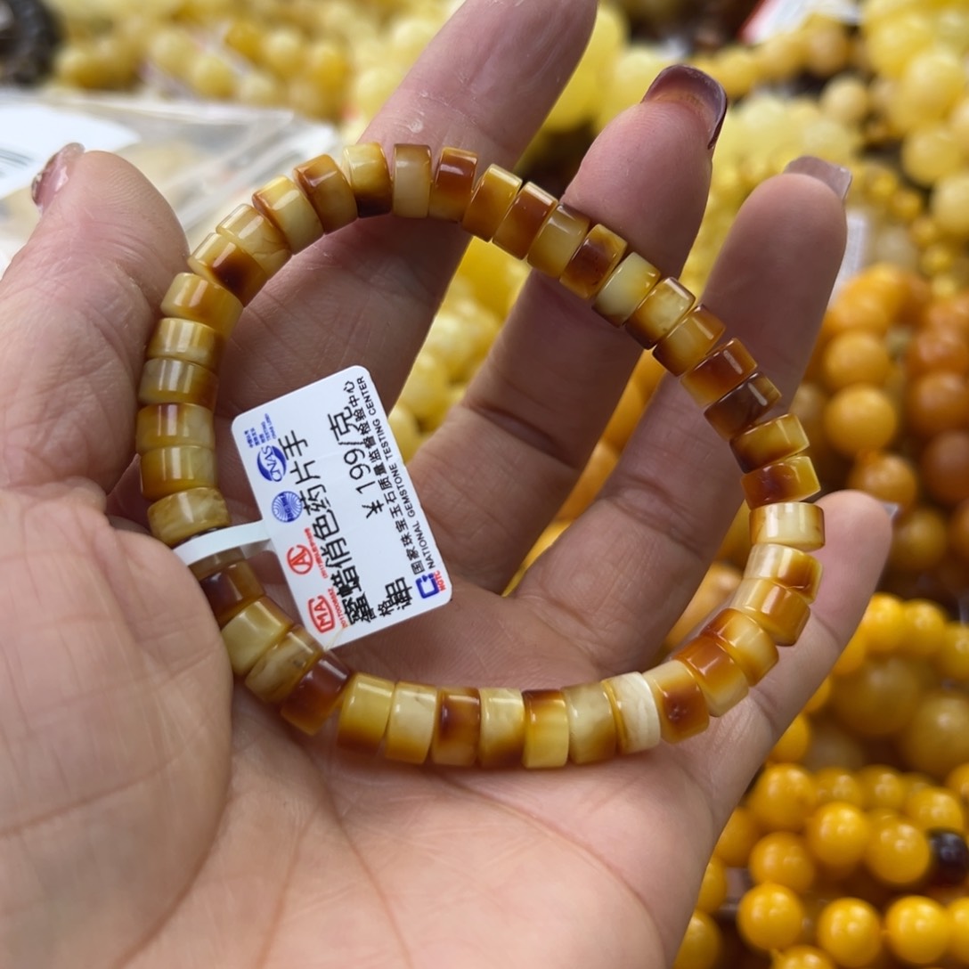 琥珀珠宝奇石未镶嵌