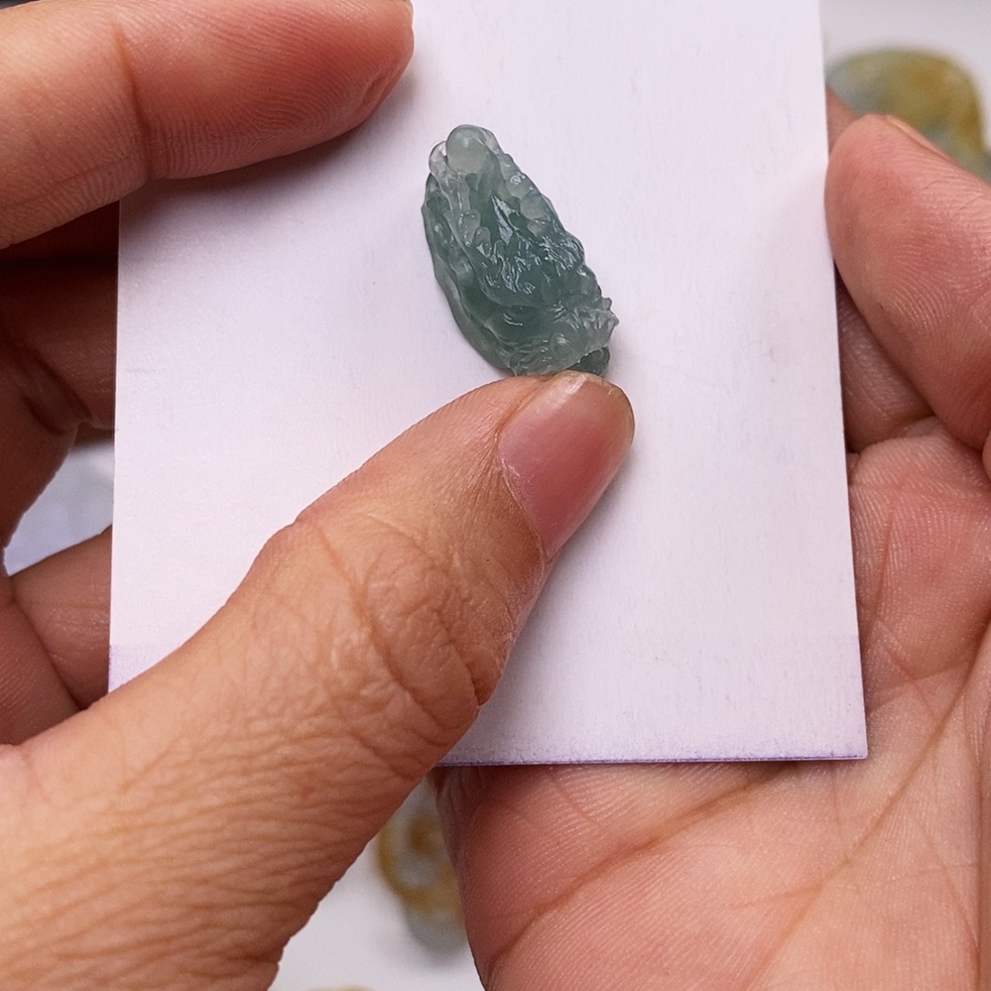 定制翡翠未镶嵌翡翠