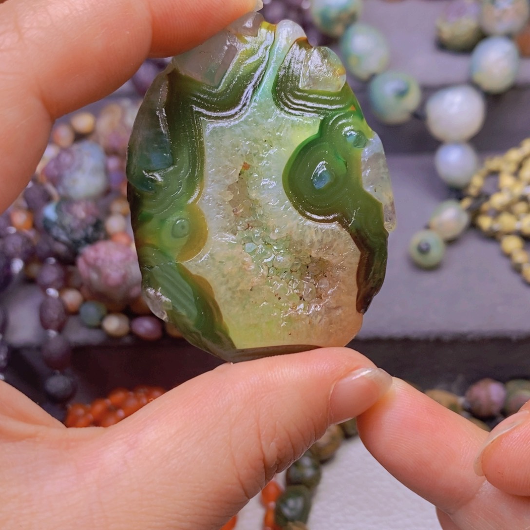 合金颈饰玛瑙/玉髓