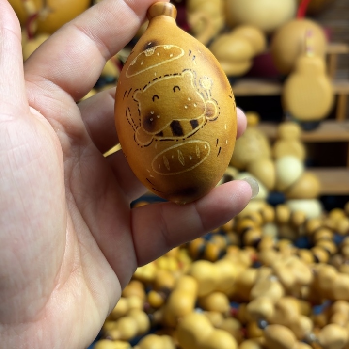 大***吉木天然葫芦烙画手把件