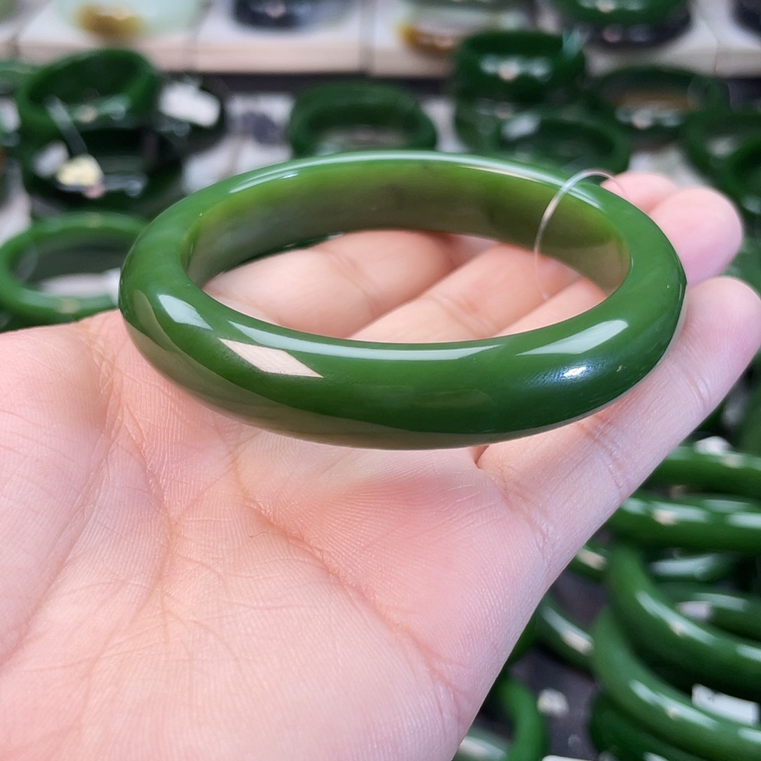 和田玉（碧玉）手镯未镶嵌