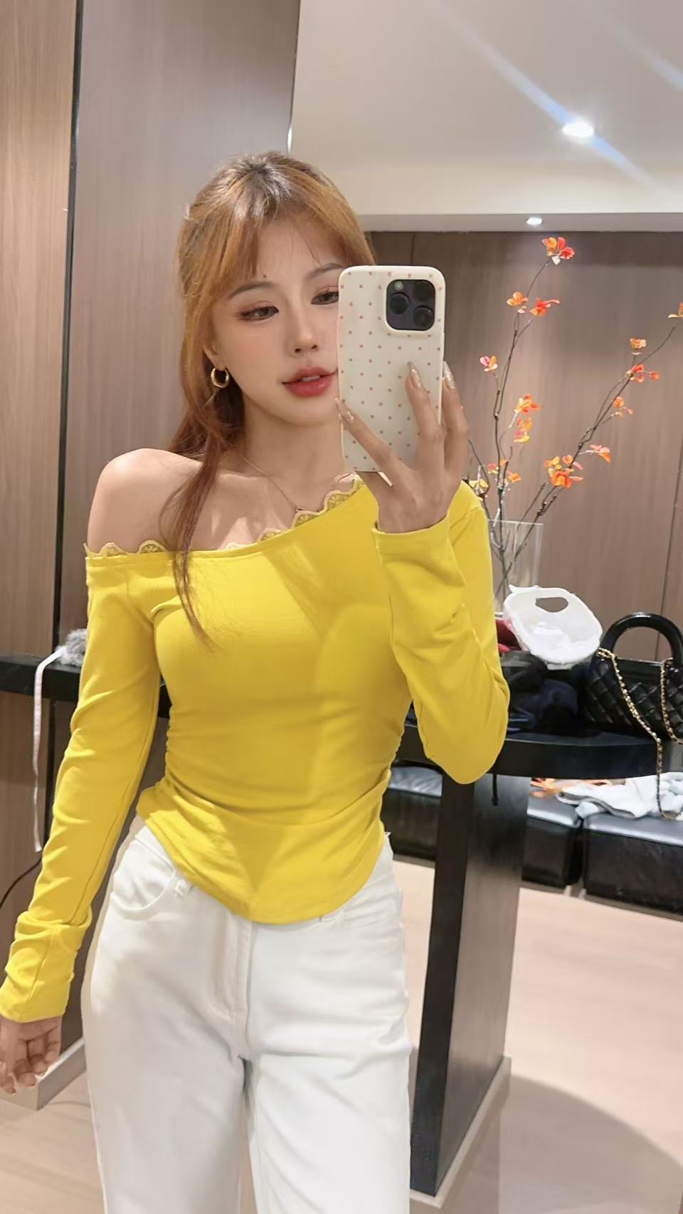 法式不规则斜肩蕾丝花边长袖针织衫女2025早春季新款修身露肩上衣