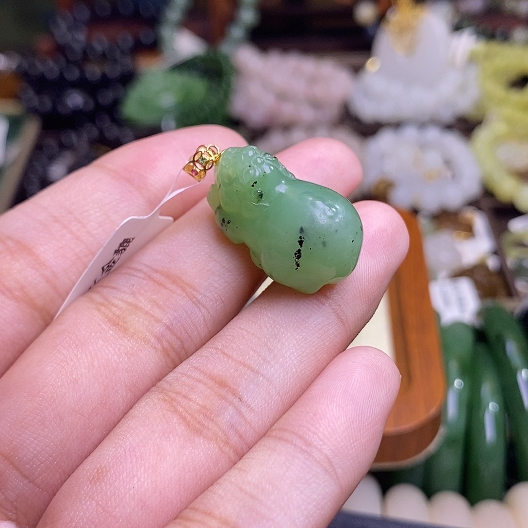 和田玉未镶嵌颈饰碧玉乌兰海金镶貔貅