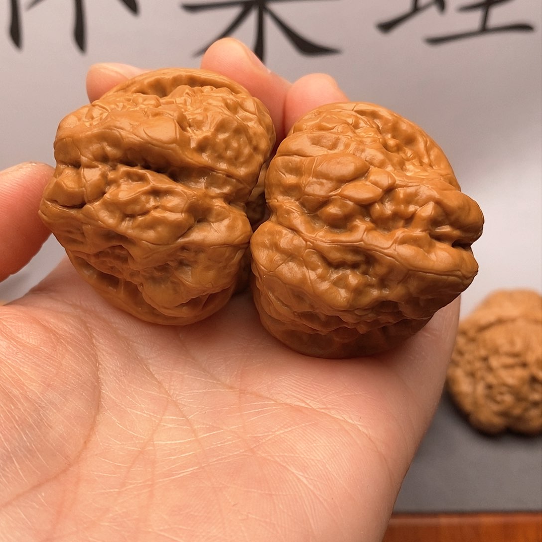 文玩核桃把件w*边43左右