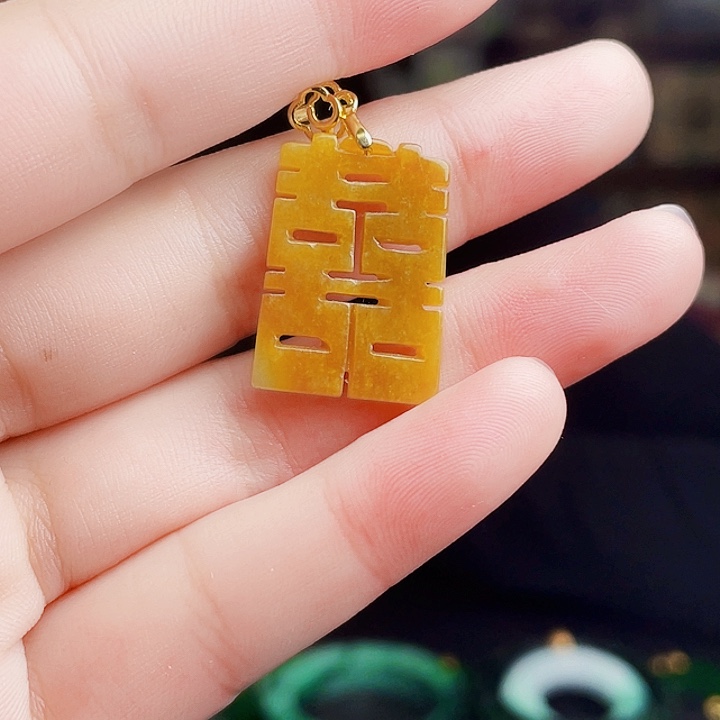 翡翠银S925镶嵌颈饰多样性