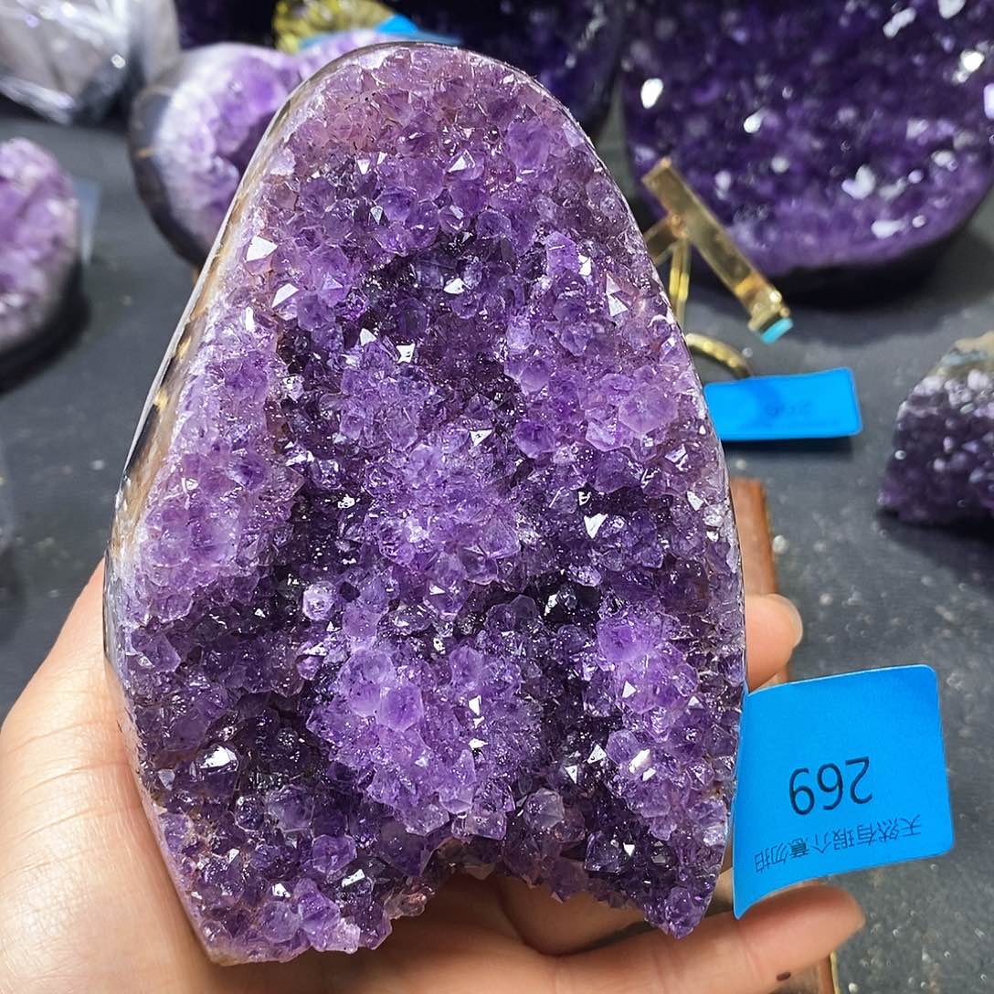 水晶大型摆件（非配饰）未镶嵌