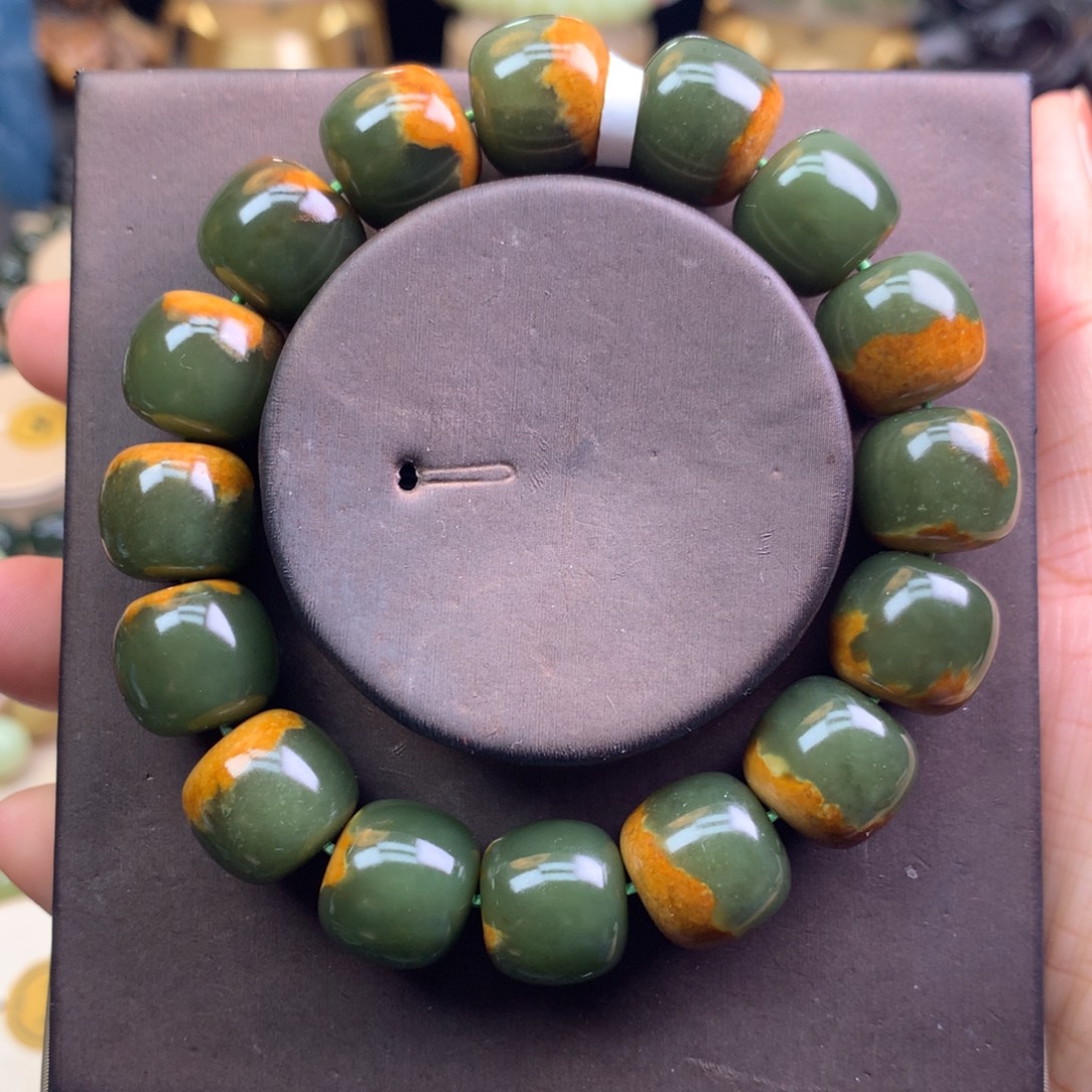 未镶嵌手链和田玉有裂