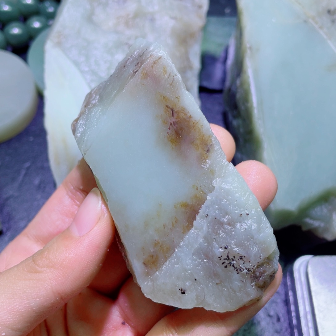 和田玉未镶嵌珠宝半成品