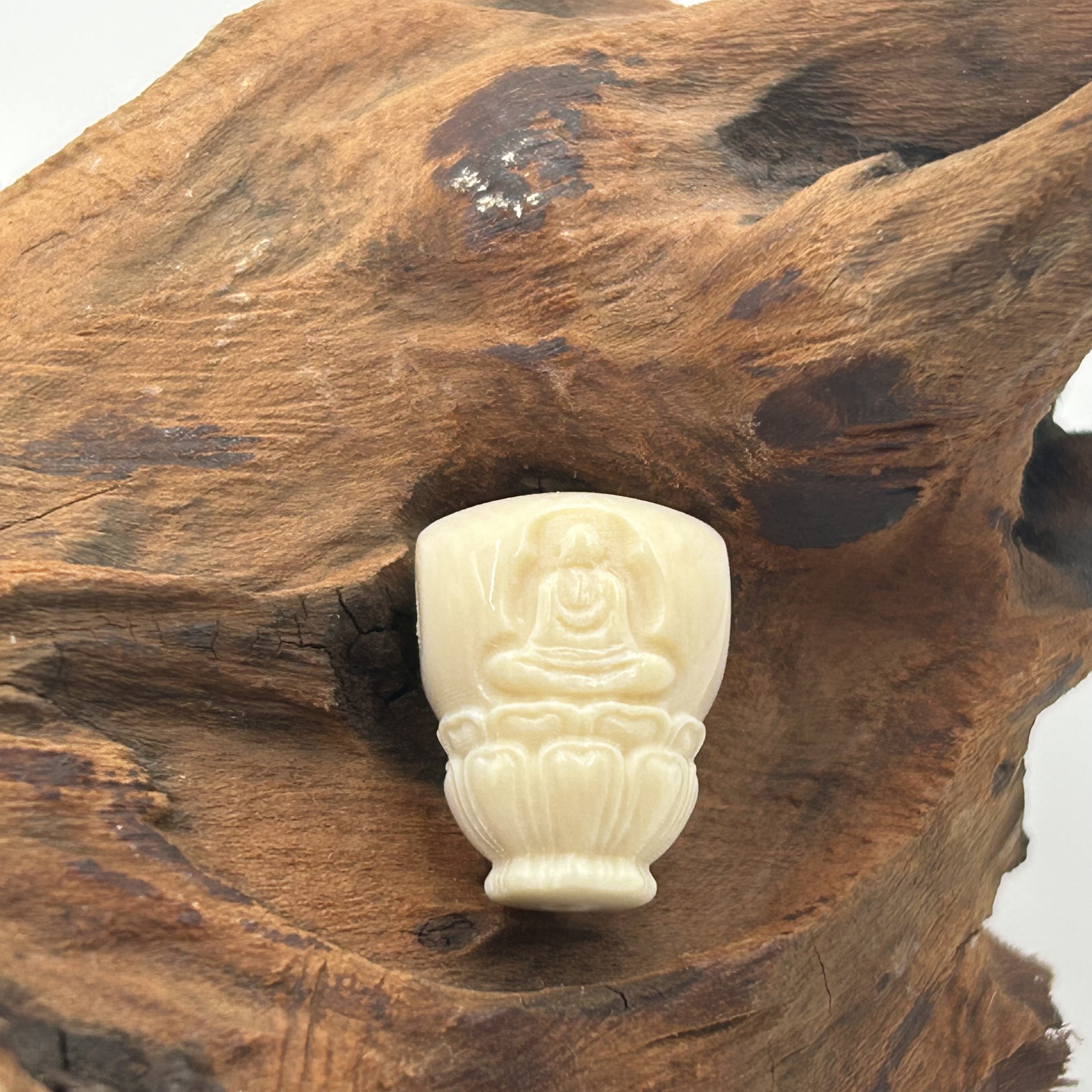 【再序】精品原色雕刻猛犸牙  无相佛三通DIY配饰 约12mm