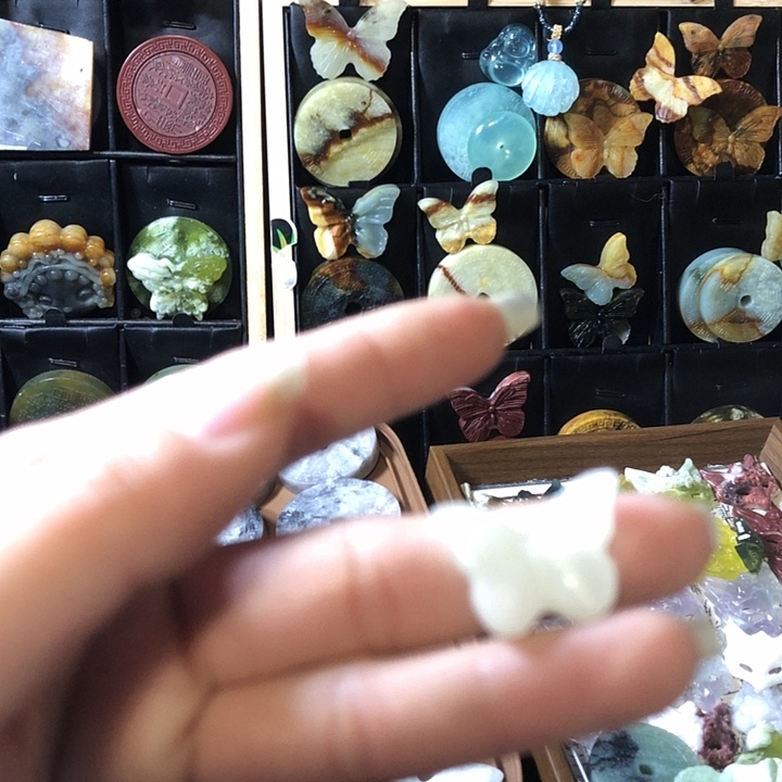 岫玉未镶嵌岫玉挂件