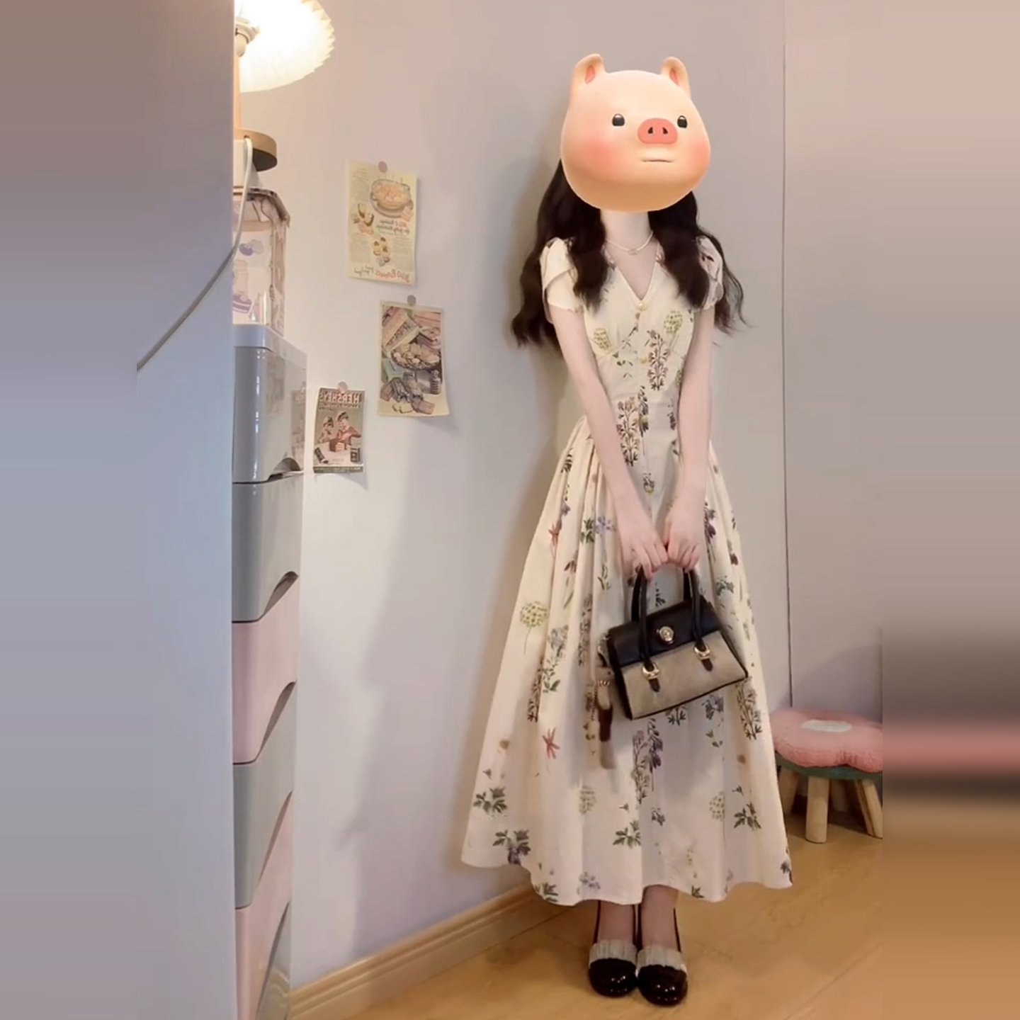 夏日绝美新款巨好看的小裙子茶歇法式v领碎花连衣裙收腰长裙4876