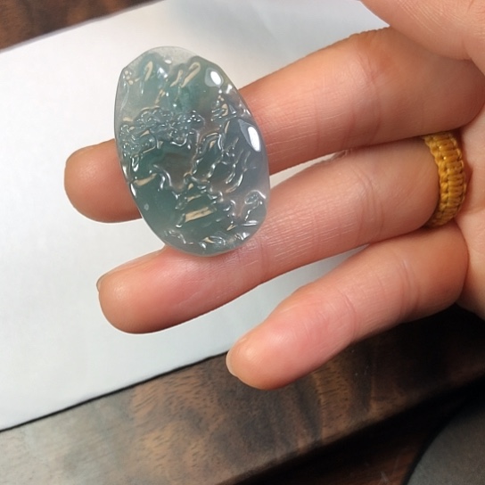 翡翠未镶嵌颈饰缅甸A货，每天下午1点半开播