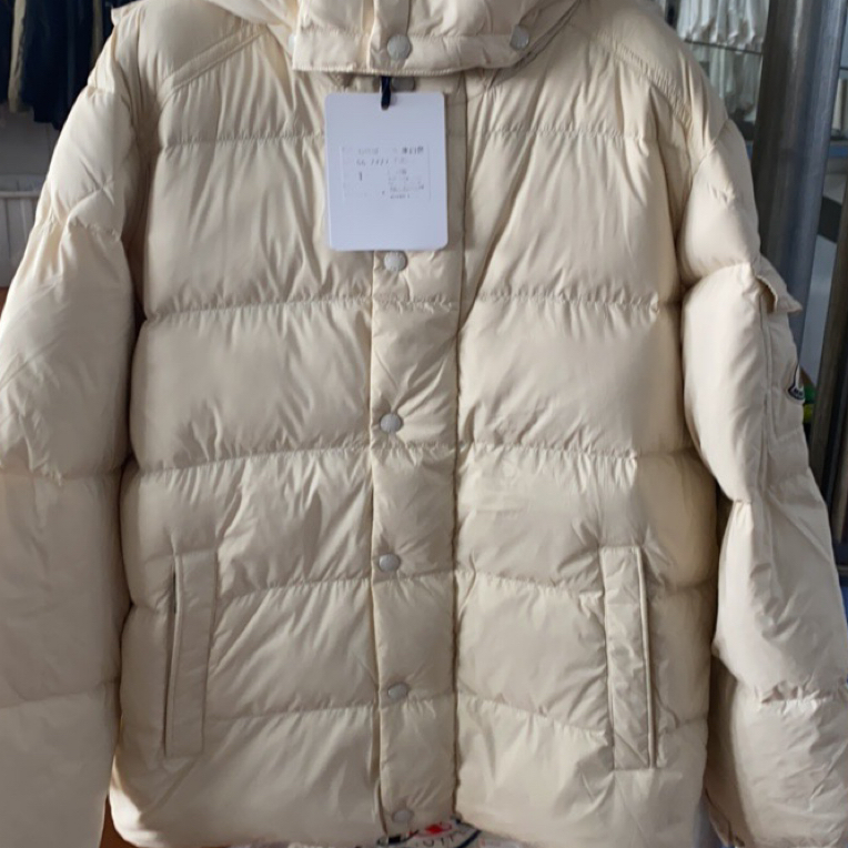 极简风百搭名绣赵姐推荐奶白色嘎嘎服