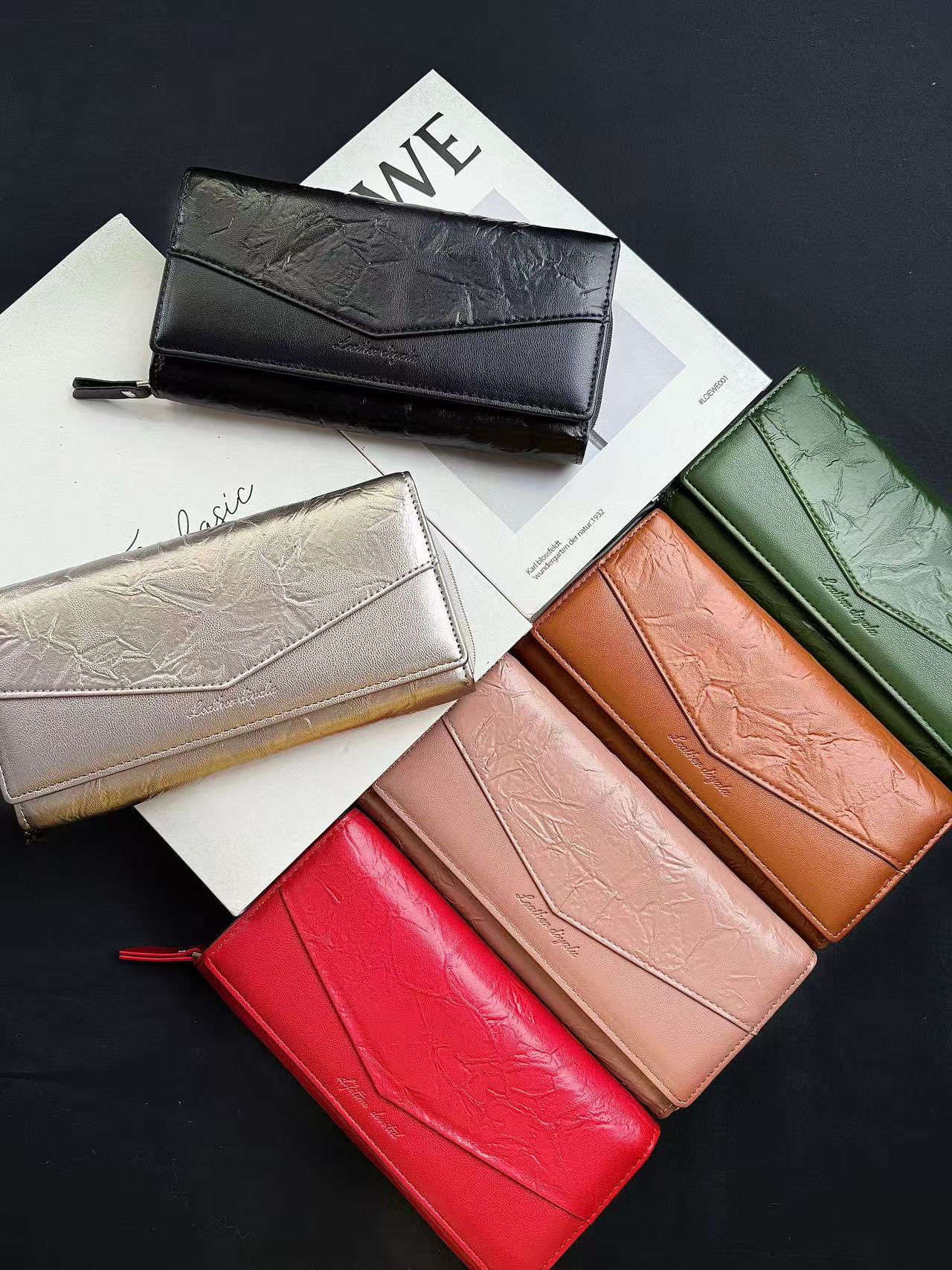 迪雅路【手抓纹褶皱】信封设计磁铁磁吸扣女士长款钱包大容量 2025