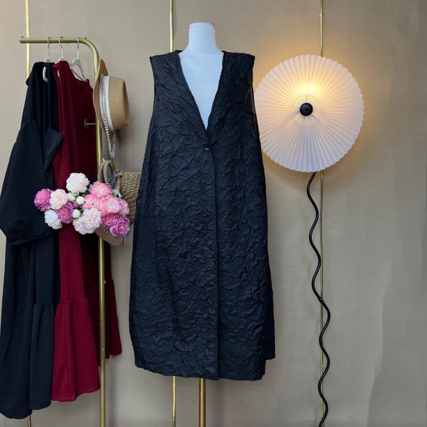 【334】V领黑色褶皱马甲宽松休闲气质黑色百搭