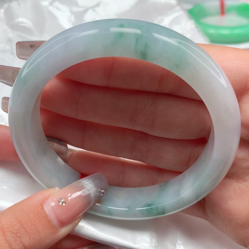 【闪购商品】翡翠手镯未镶嵌59圈