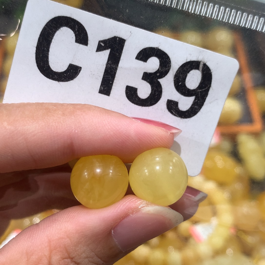 未镶嵌琥珀珠宝奇石