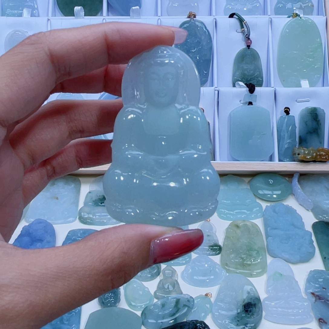 翡翠颈饰未镶嵌用****2