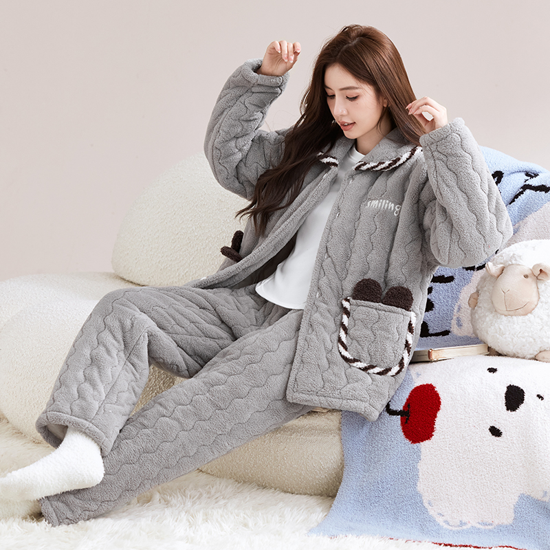 睡衣女冬季加绒加厚法兰绒家居服保暖套装大码三层夹棉可外穿棉袄